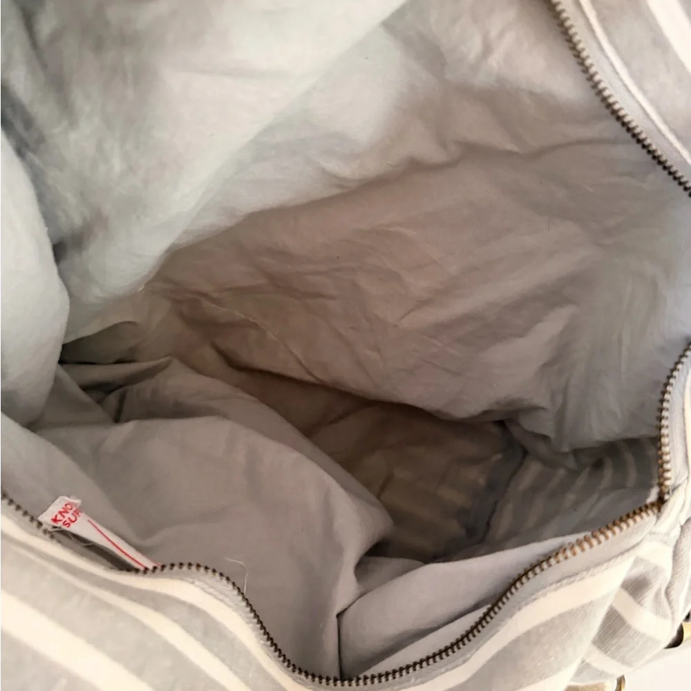 Know Supply Weekend Striped Gray and White Travel Bag Set with travel bags - Picture 6 of 8